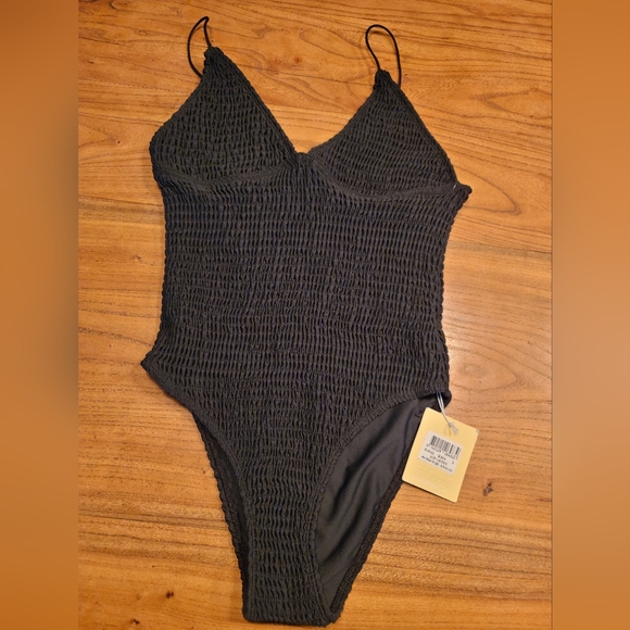 Charlie Holiday Maisy One Piece Swim suit. Size Small. New with tags. - Picture 1 of 11